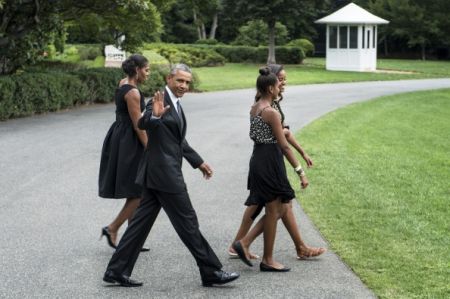 Michelle Obama, Barack Obama, Sasha Obama & Malia Obama