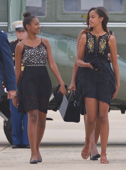 sasha-obama-malia-obama-2014-getty-mandel-ngan