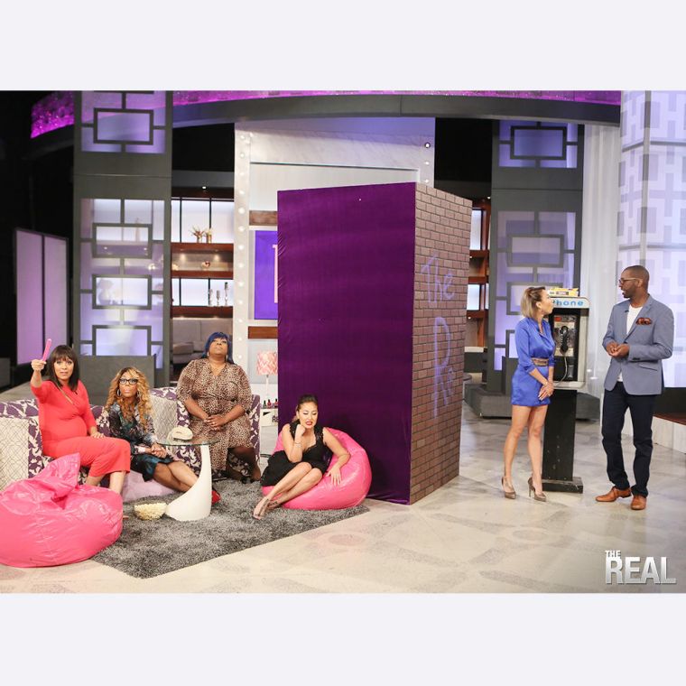 Rickey Smiley with "The Real" cast