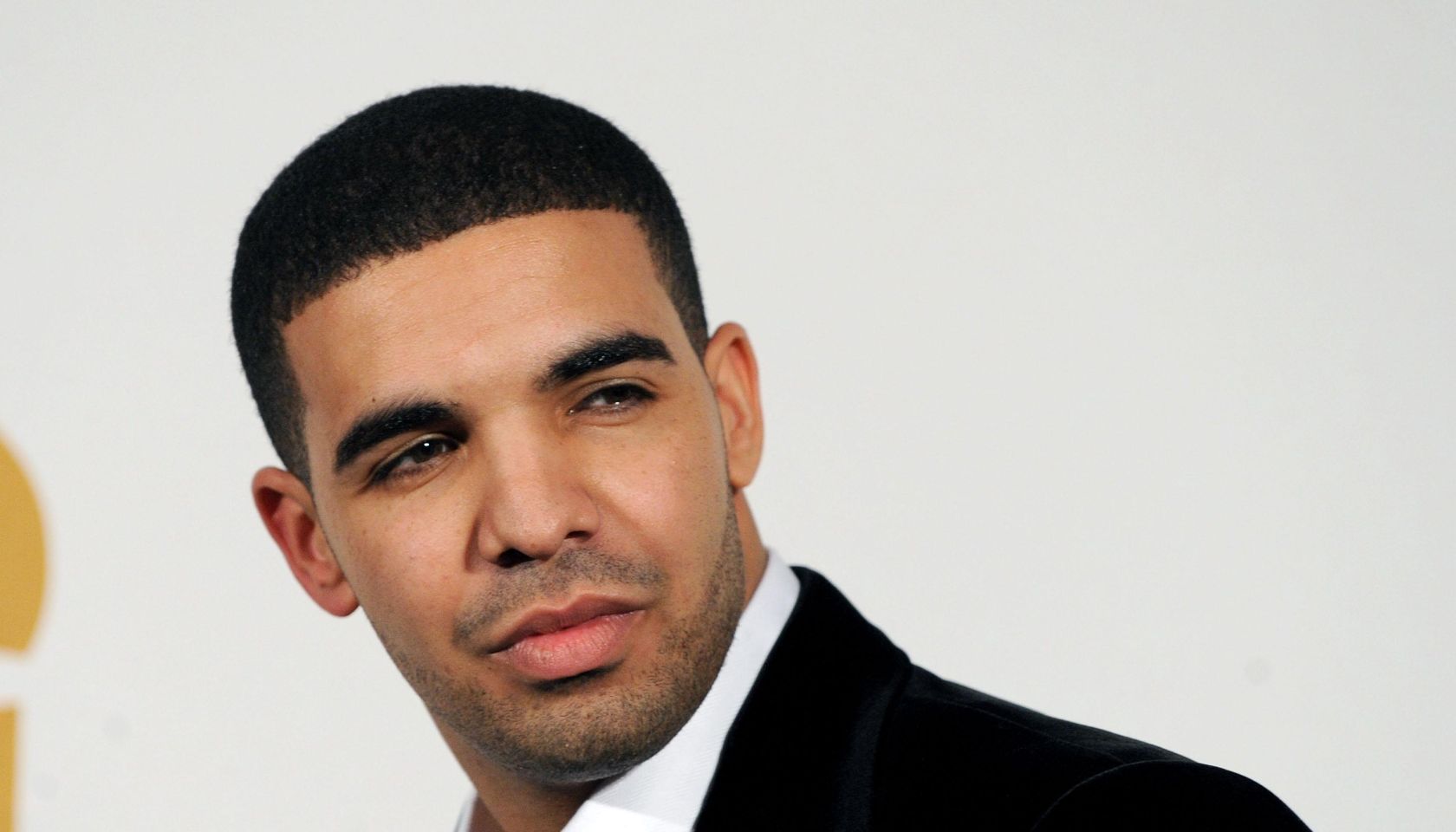 Drake Opens Club To Honor Grandmother