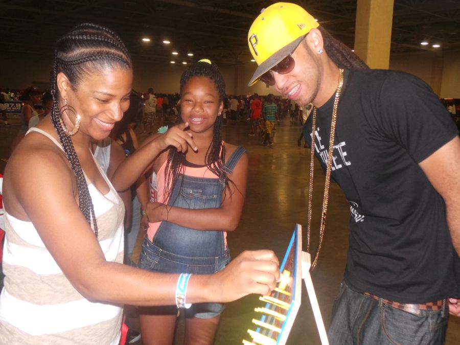 The Rickey Smiley Morning Show Gets Love In Dallas!