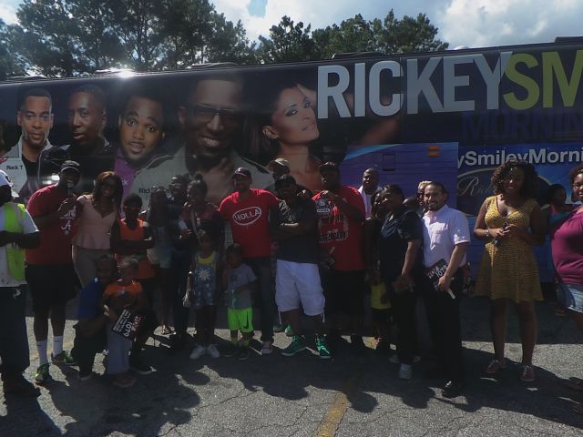 Rickey Smiley's ATL Bus Tour!
