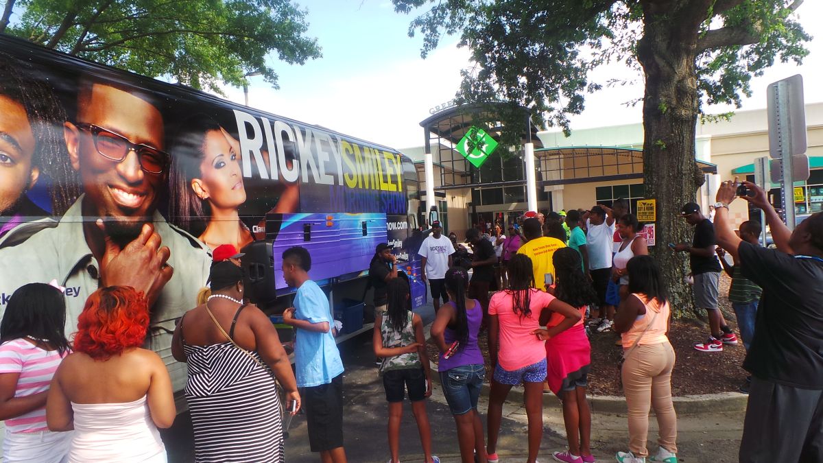 Rickey Smiley's ATL Bus Tour!