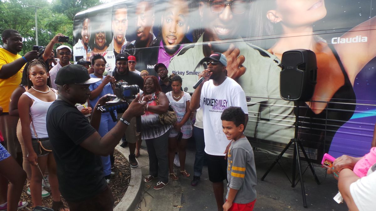 Rickey Smiley's ATL Bus Tour!