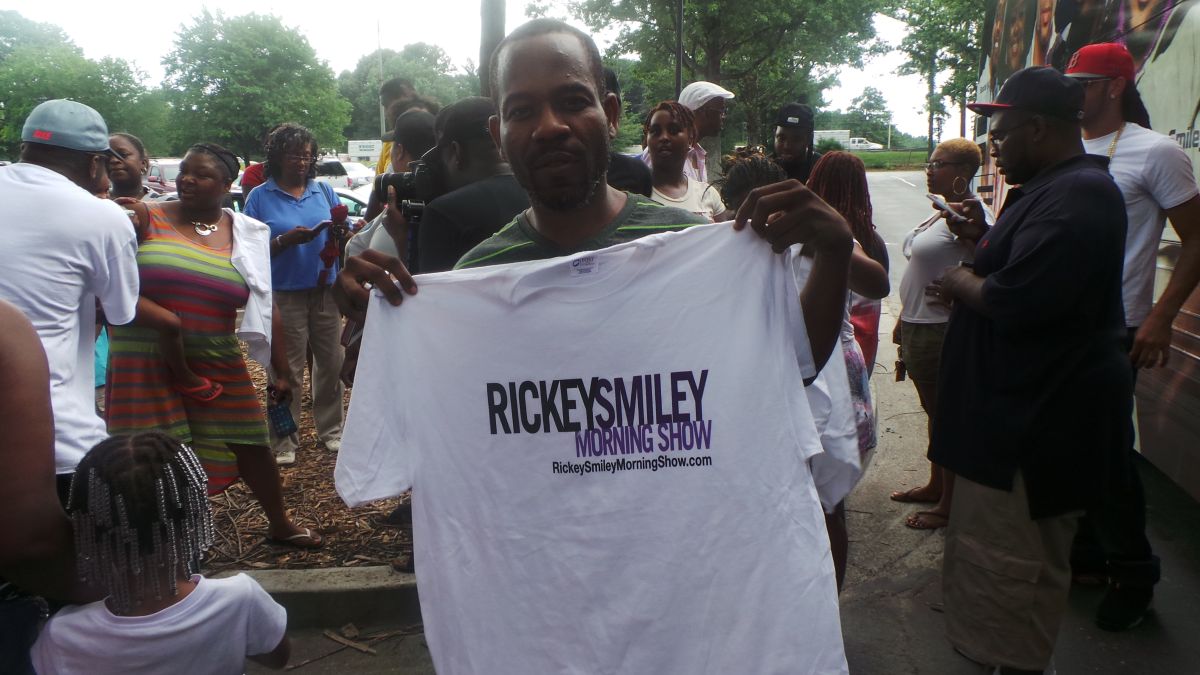 Rickey Smiley's ATL Bus Tour!