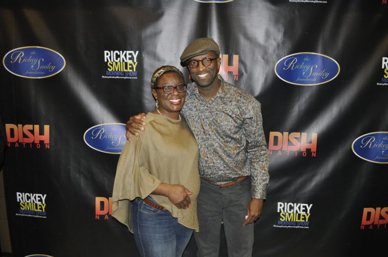 Rickey Smiley & Fans At Magic City Classic 2015