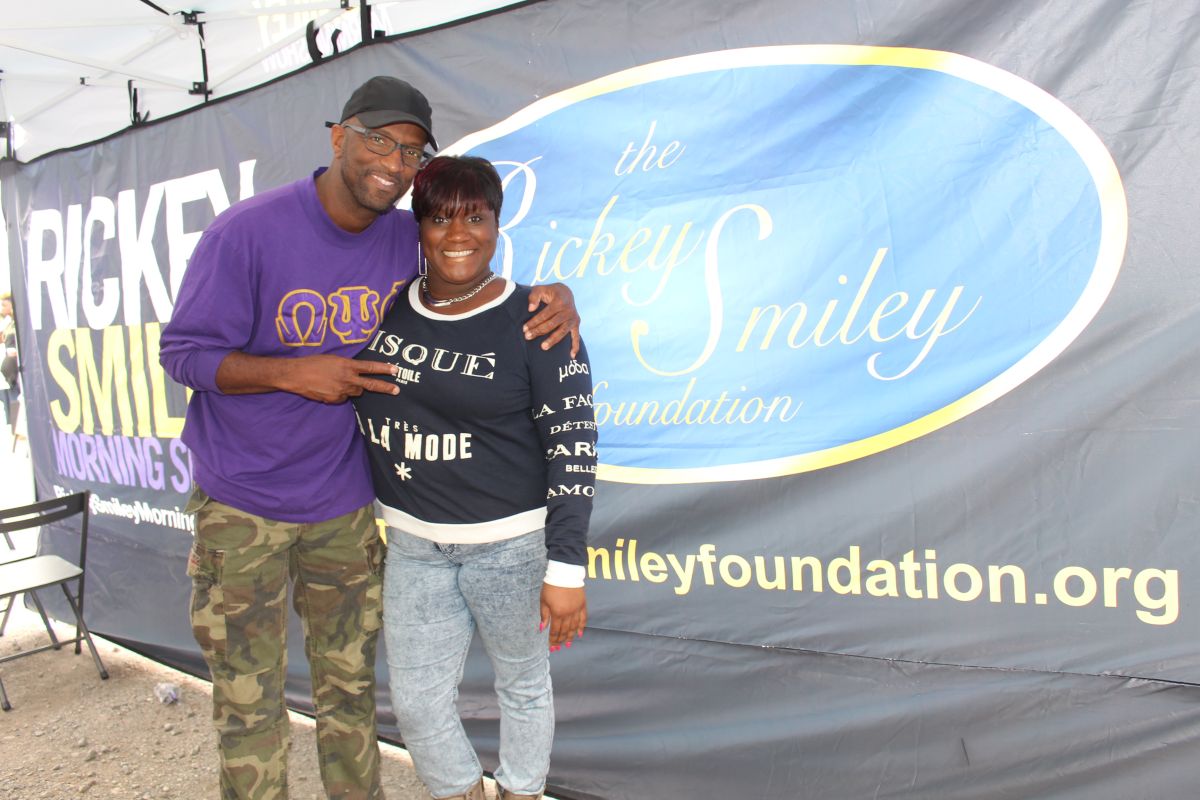 Rickey Smiley Meets Listeners During Magic City Classic Weekend!