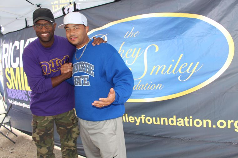 Rickey Smiley & Fans At Magic City Classic 2015