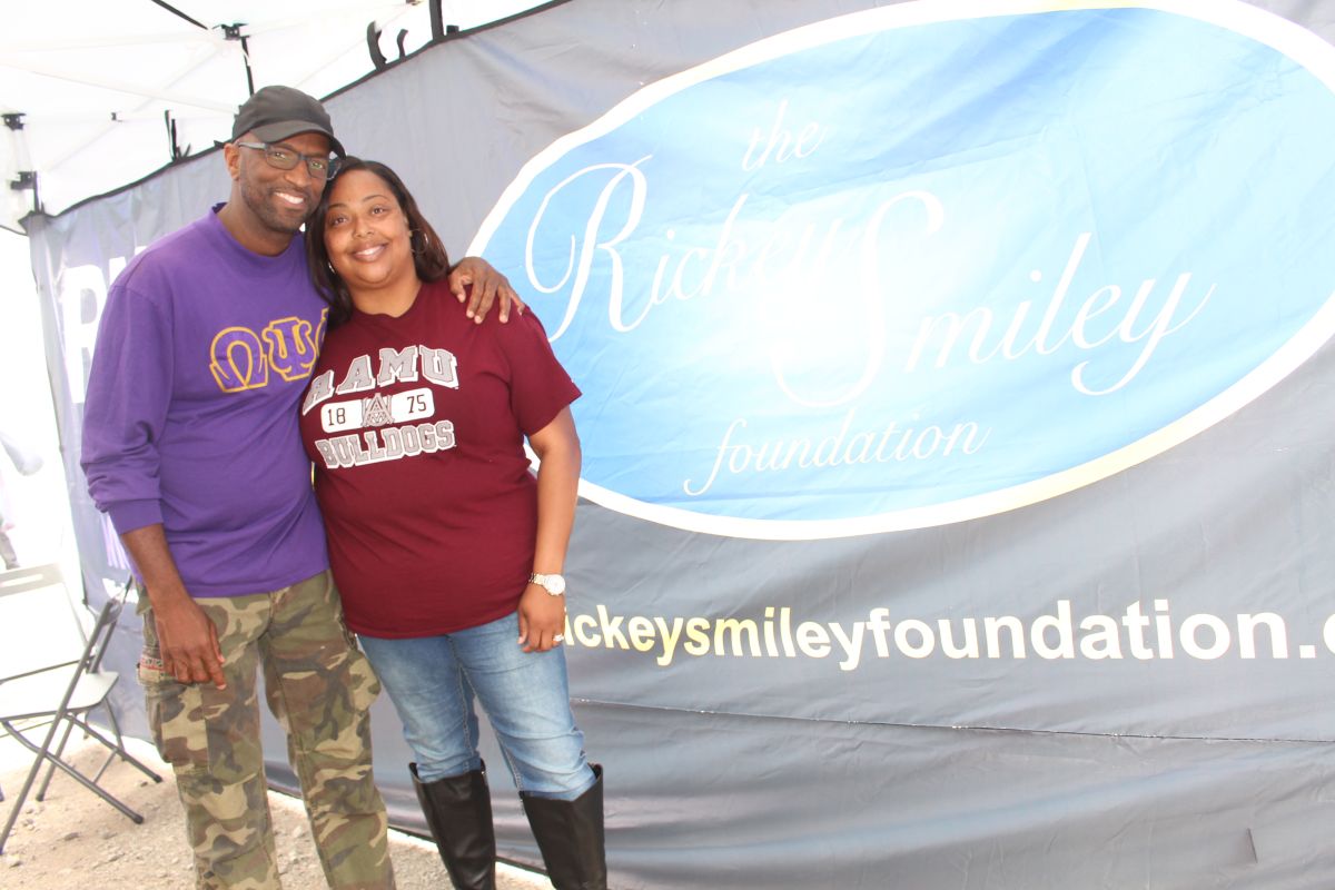 Rickey Smiley Meets Listeners During Magic City Classic Weekend!