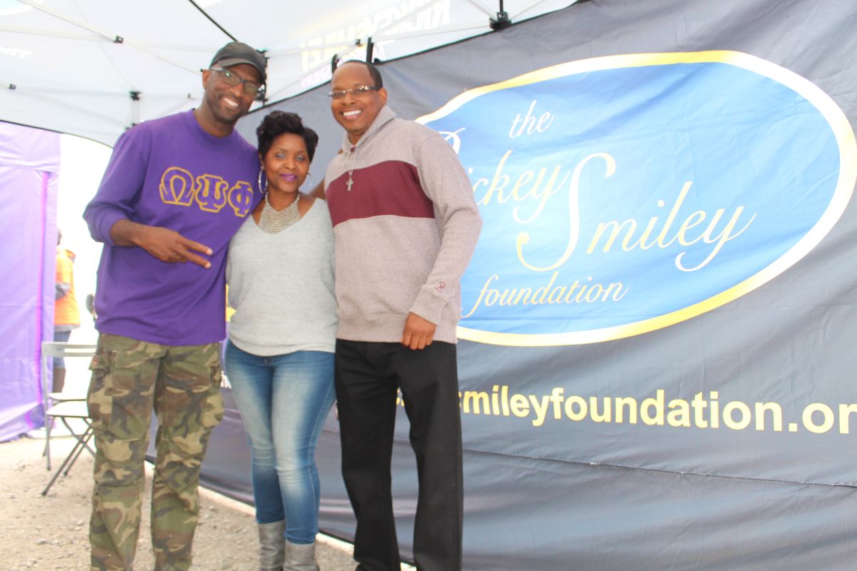 Rickey Smiley Meets Listeners During Magic City Classic Weekend!
