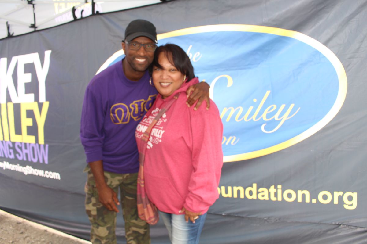 Rickey Smiley Meets Listeners During Magic City Classic Weekend!