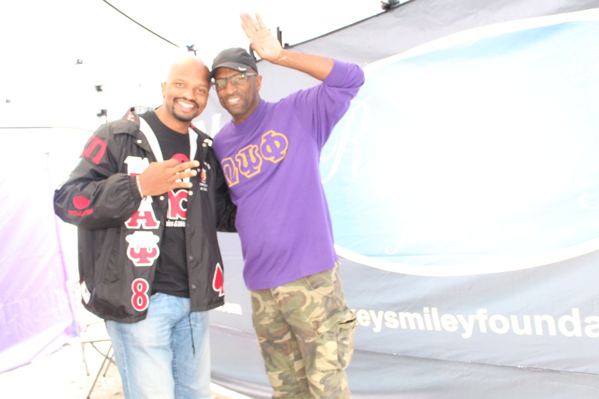 Rickey Smiley Meets Listeners During Magic City Classic Weekend!