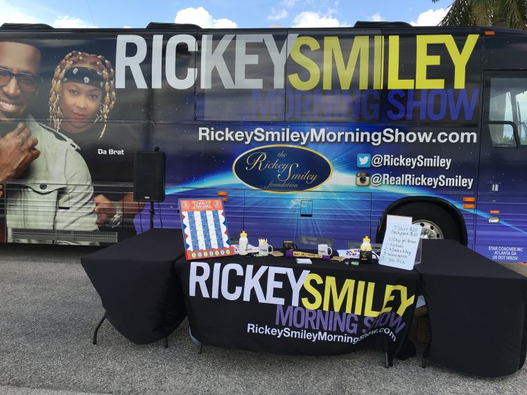 Rickey Smiley's Bus