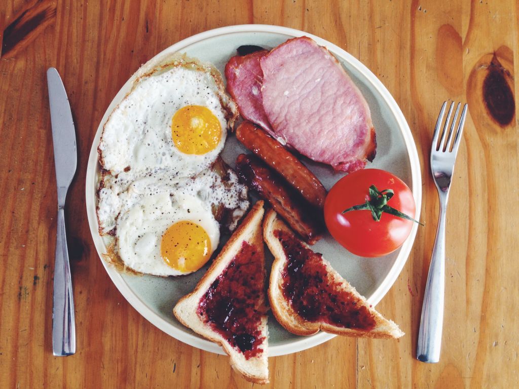 breakfast - eggs & bacon, etc