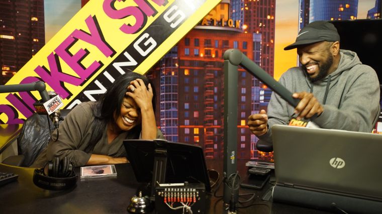 Rickey Smiley Has Cece Winans As Special Guest For The Praise Break