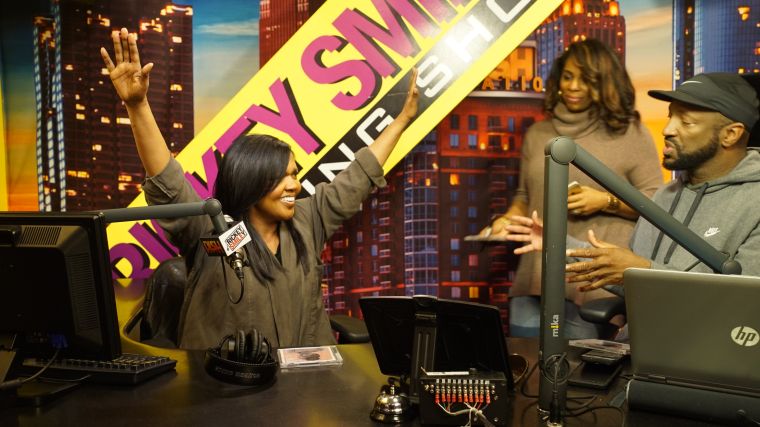 Rickey Smiley Has Cece Winans As Special Guest For The Praise Break