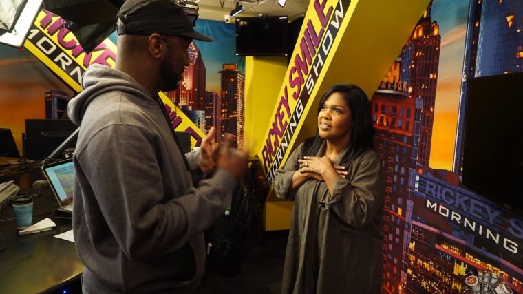 Rickey Smiley Has Cece Winans As Special Guest For The Praise Break