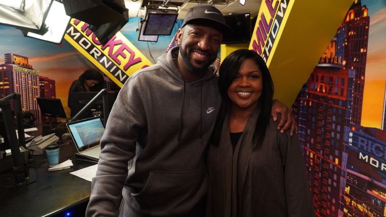 Rickey Smiley Has Cece Winans As Special Guest For The Praise Break