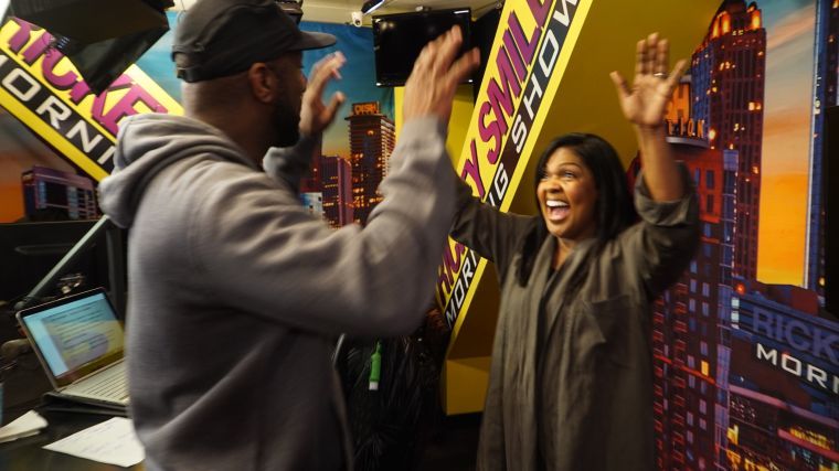 Rickey Smiley Has Cece Winans As Special Guest For The Praise Break