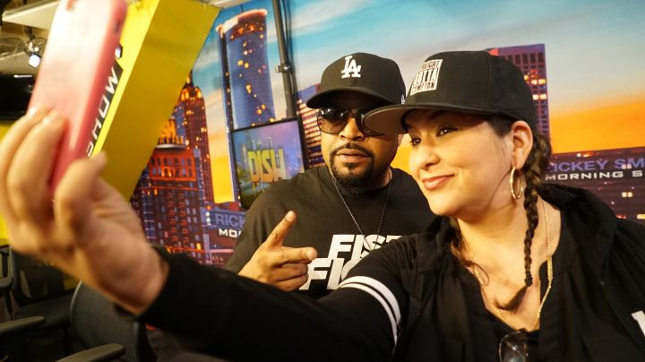 Ice Cube & Beyonce Alowishus In Selfie Mode