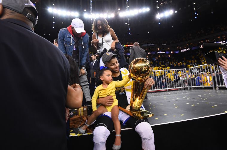 Steph Curry With His Daughter