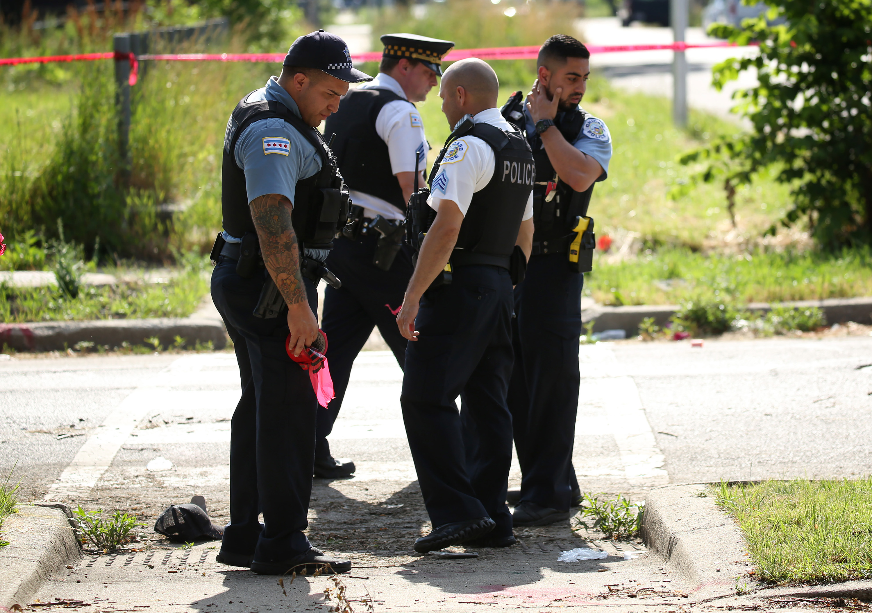 Gunman misses rival, kills 78-year-old man: 'He was a beautiful guy. He couldn't be beat'