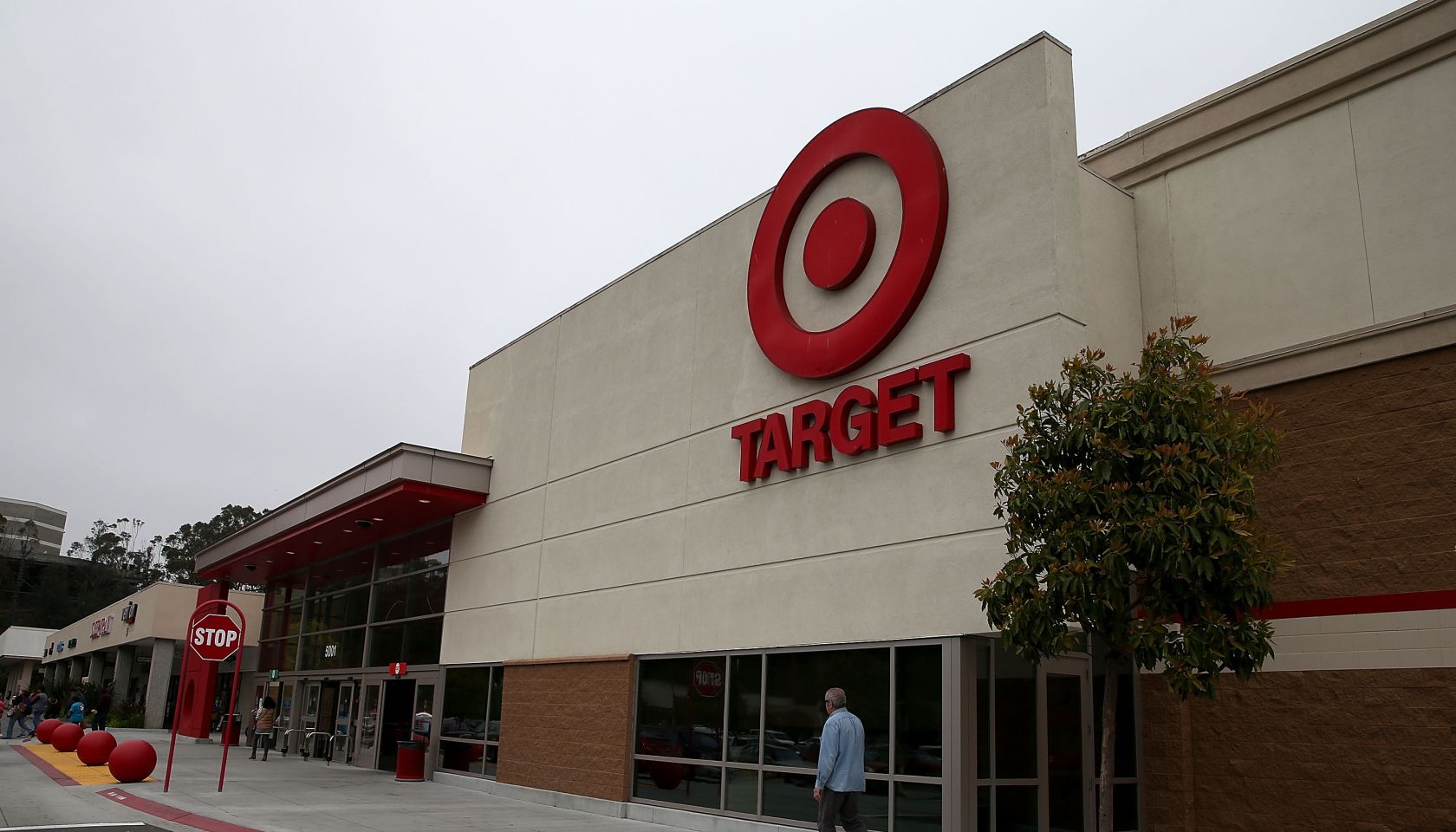 CVS Acquires Target's Pharmacy And Clinic Businesses For $1.9 Billion