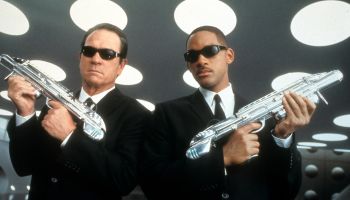Tommy Lee Jones And Will Smith In 'Men In Black II'