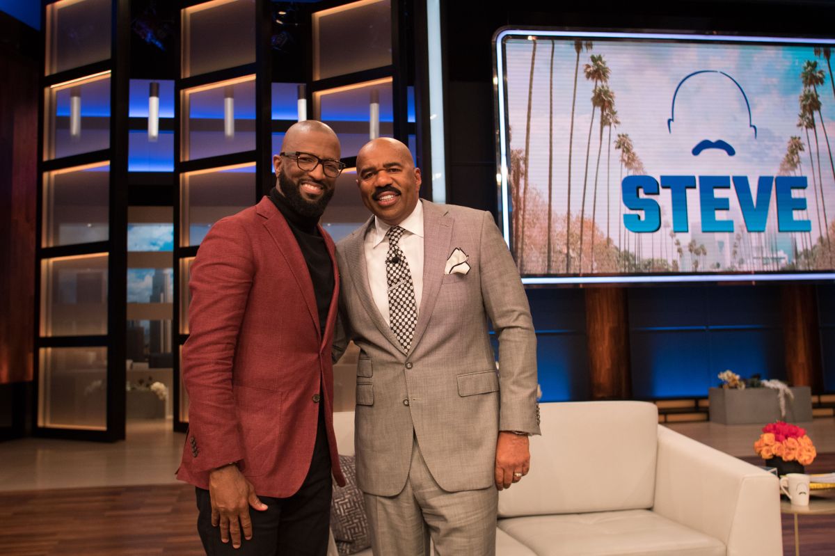 Rickey Smiley Visits Steve Harvey’s Show [PHOTOS] | Power 107.5