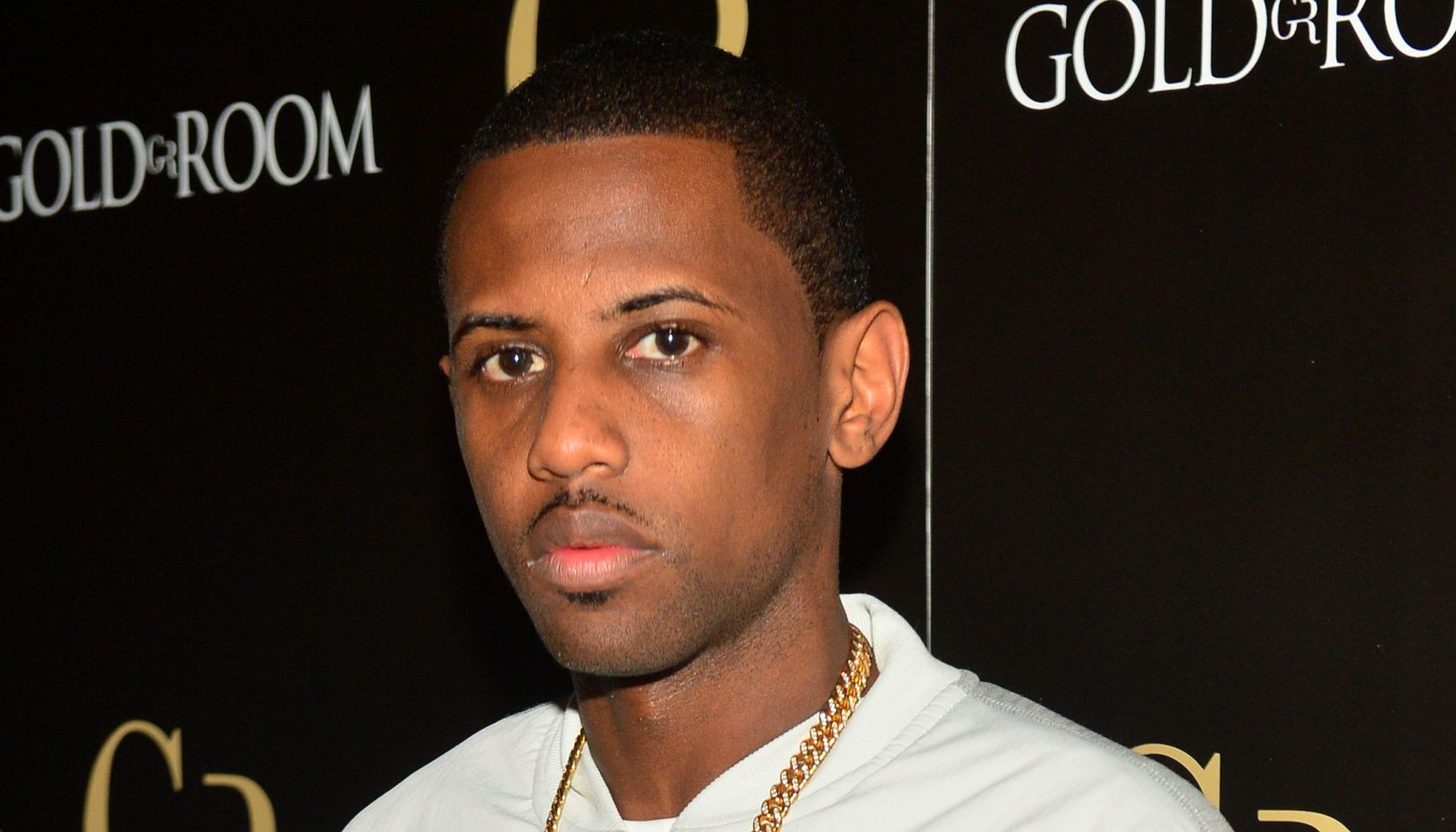 Fabolous Host Gold Room