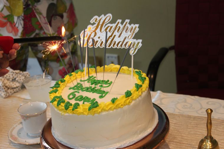 Cake, Cake, Cake, Cake, Cake, Cake...