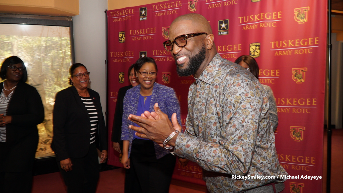Rickey Smiley Visits Tuskegee University For ROTC Week