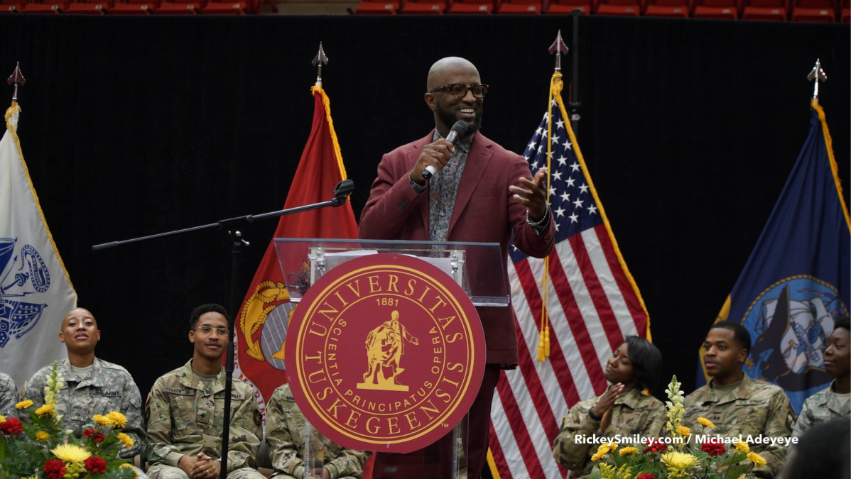 Rickey Smiley Visits Tuskegee University For ROTC Week