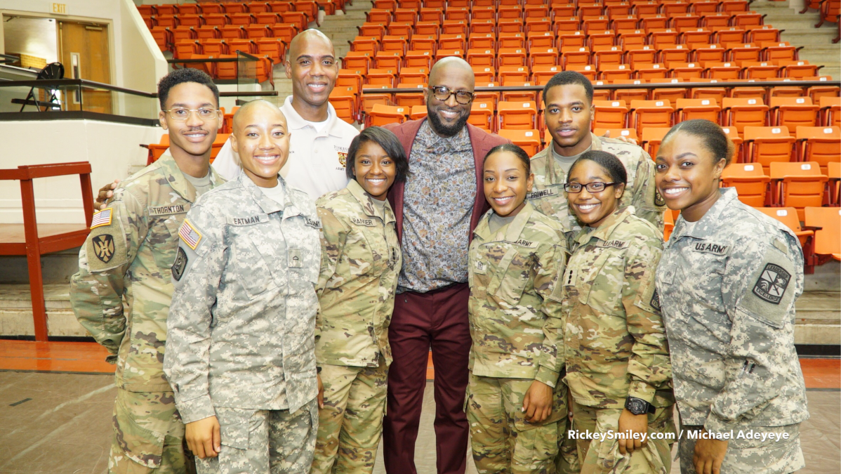 Rickey Smiley Visits Tuskegee University For ROTC Week
