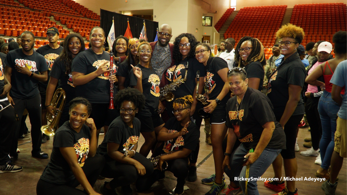 Rickey Smiley Visits Tuskegee University For ROTC Week