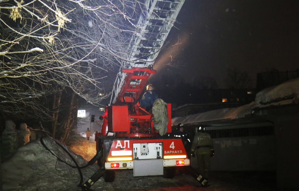 Barnaul leisure center fire extinguished