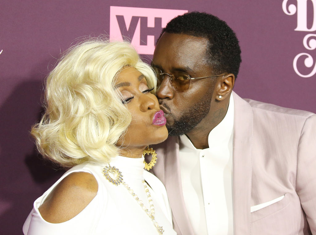 VH1's 3rd Annual "Dear Mama: A Love Letter To Moms" - Arrivals